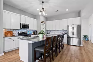 2102 Woodside Mdw Ct, League City, TX 77573 - Photo 11