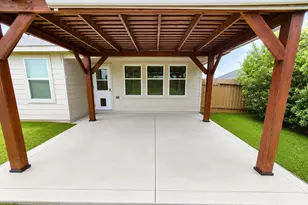 1279 Thornbird Trl, Sealy, TX 77474 - Photo 33