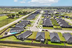 1279 Thornbird Trl, Sealy, TX 77474 - Photo 41