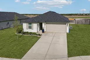 1279 Thornbird Trl, Sealy, TX 77474 - Photo 37