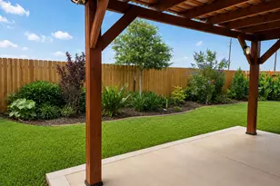 1279 Thornbird Trl, Sealy, TX 77474 - Photo 35