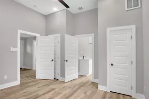 614 11th St, Galveston, TX 77550 - Photo 17