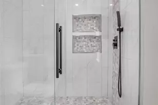 614 11th St, Galveston, TX 77550 - Photo 21