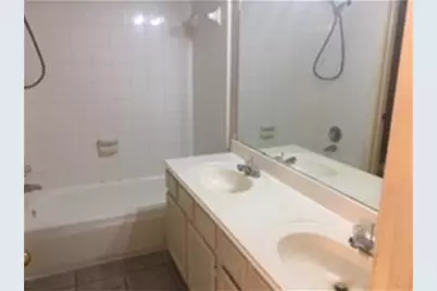 16515 Fondren Grove Drive, Missouri City, TX 77489 - Photo 9