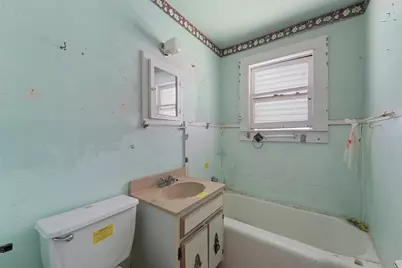 121 Lake Road, La Marque, TX 77568 - Photo 9