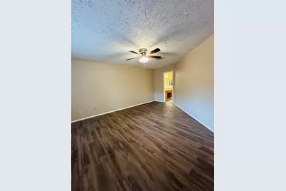 10826 Laureldale Court, Houston, TX 77041 - Photo 9