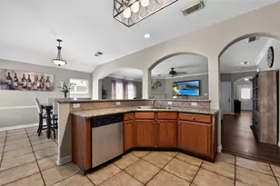 606 27th Ave N, Texas City, TX 77590 - Photo 9