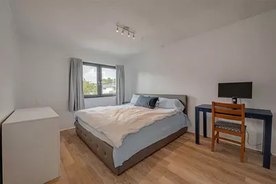 12042 Mighty Oak Drive #B, Houston, TX 77066 - Photo 25