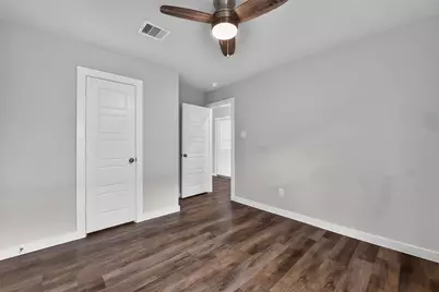 26563 Eternal Drive, La Marque, TX 77568 - Photo 15