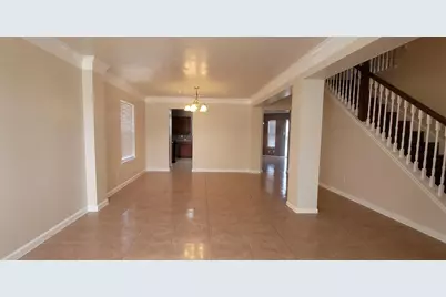 9347 Eaglewood Spring Drive, Houston, TX 77083 - Photo 3