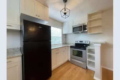 1502 Heights Boulevard #10, Houston, TX 77008 - Photo 5