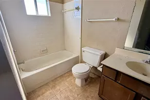 7523 La Pl Dr, Houston, TX 77083 - Photo 13