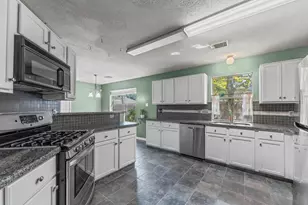 7107 Echo Pines Dr, Humble, TX 77346 - Photo 9