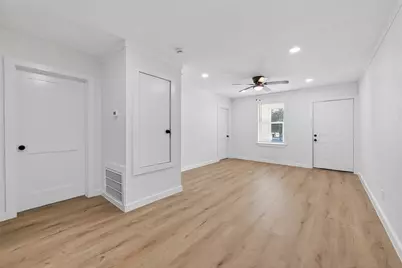 2202 Hutchins Street #B, Houston, TX 77003 - Photo 9