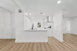 1005 Mobile Dr, Pasadena, TX 77506 - Photo 9