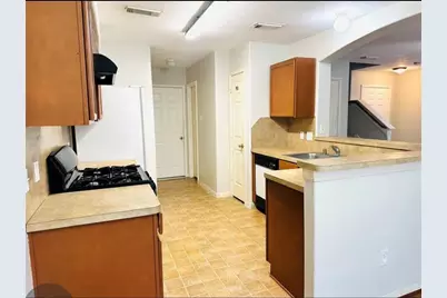 7203 Calcutta Spring Drive, Houston, TX 77083 - Photo 5