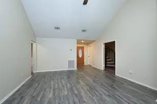 9130 Kirkleigh St, Spring, TX 77379 - Photo 11