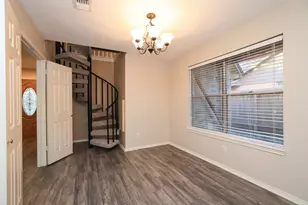 9130 Kirkleigh St, Spring, TX 77379 - Photo 9