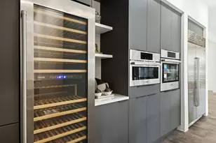 2610 Westgrove Ln, Houston, TX 77027 - Photo 15