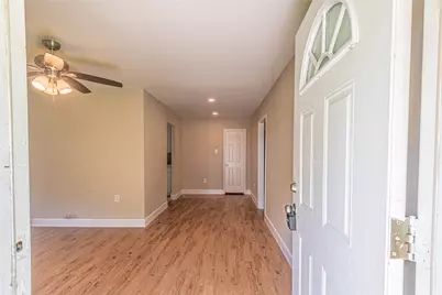 128 N Washington Street, Texas City, TX 77591 - Photo 3
