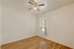 270 Masonwood Dr, Kyle, TX 78640 - Photo 7