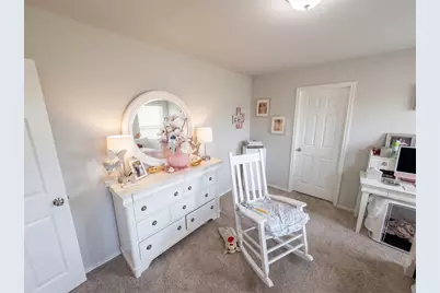 10642 Red Orchid Drive, Houston, TX 77016 - Photo 5