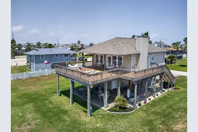 3930 Navarro Drive, Galveston, TX 77554 - Photo 3