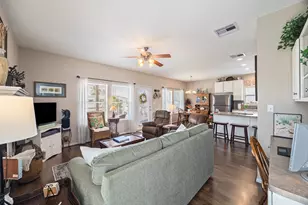3930 Navarro Dr, Galveston, TX 77554 - Photo 15