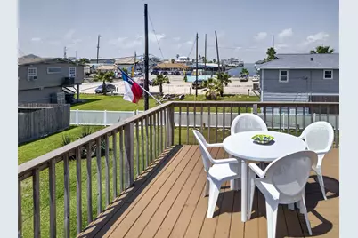 3930 Navarro Drive, Galveston, TX 77554 - Photo 5