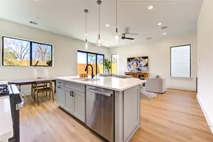6127 Pacific Frst Dr, Houston, TX 77091 - Photo 19