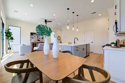 6127 Pacific Forest Drive, Houston, TX 77091 - Photo 15