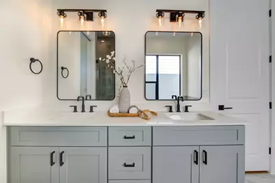 6127 Pacific Forest Drive, Houston, TX 77091 - Photo 35