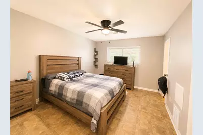 670 Fawn Drive, Houston, TX 77015 - Photo 13
