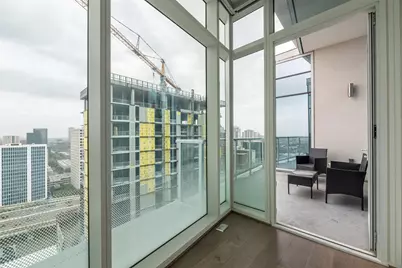 4521 San Felipe Street #2104, Houston, TX 77027 - Photo 9