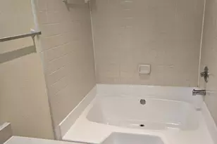 17461 Red Oak Dr, Houston, TX 77090 - Photo 9