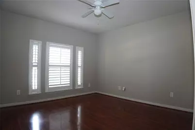 13714 Pear Woods Court, Houston, TX 77059 - Photo 17