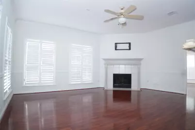 13714 Pear Woods Court, Houston, TX 77059 - Photo 9