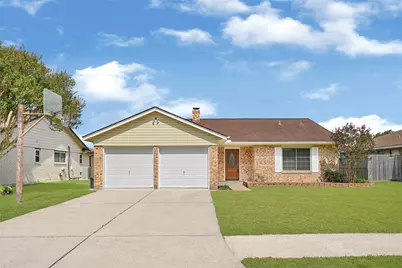 501 S Travis Street, Deer Park, TX 77536 - Photo 1