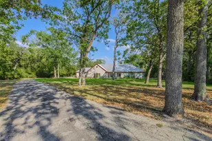 151 Lola Ln, Bellville, TX 77418 - Photo 3