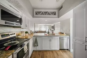 2019 Lakewood Ct, Willis, TX 77318 - Photo 9
