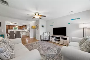 126 Dolphin, Galveston, TX 77550 - Photo 3