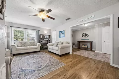 126 Dolphin, Galveston, TX 77550 - Photo 3