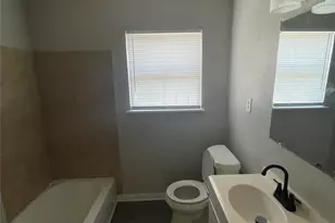 6139 Belcrest St, Houston, TX 77033 - Photo 15