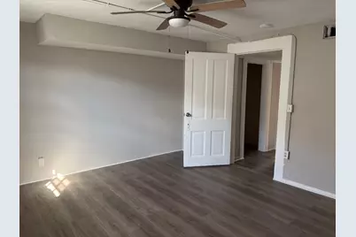 6139 Belcrest Street, Houston, TX 77033 - Photo 19