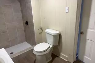 6139 Belcrest St, Houston, TX 77033 - Photo 29