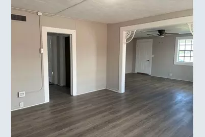 6139 Belcrest Street, Houston, TX 77033 - Photo 9