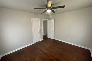 6139 Belcrest St, Houston, TX 77033 - Photo 7