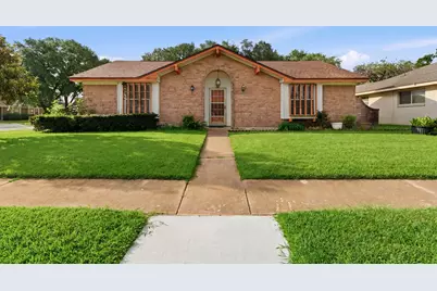 303 N Forest Boulevard, Houston, TX 77090 - Photo 1