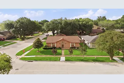 303 N Forest Boulevard, Houston, TX 77090 - Photo 5