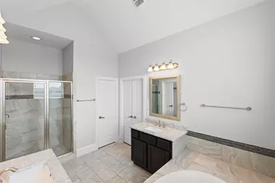 702 N Shepherd Drive, Houston, TX 77007 - Photo 13